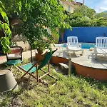 Maison Mediterraneenne Proche Du Coeur De Ville, Avec Piscine
