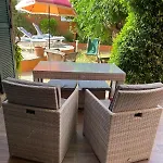 Villa Maison Mediterraneenne Proche Du Coeur De Ville, Avec Piscine *