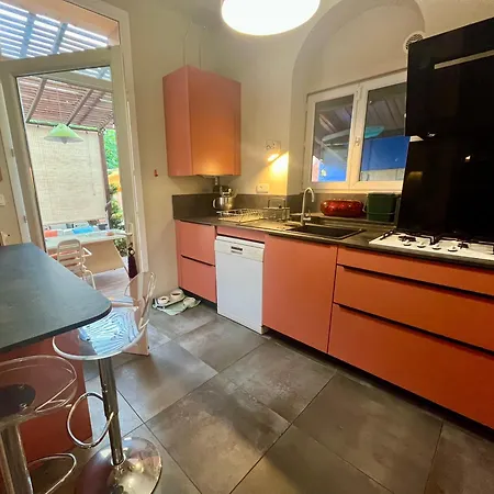 빌라 Maison Mediterraneenne Proche Du Coeur De Ville, Avec Piscine