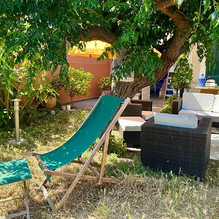 Maison Mediterraneenne Proche Du Coeur De Ville, Avec Piscine *